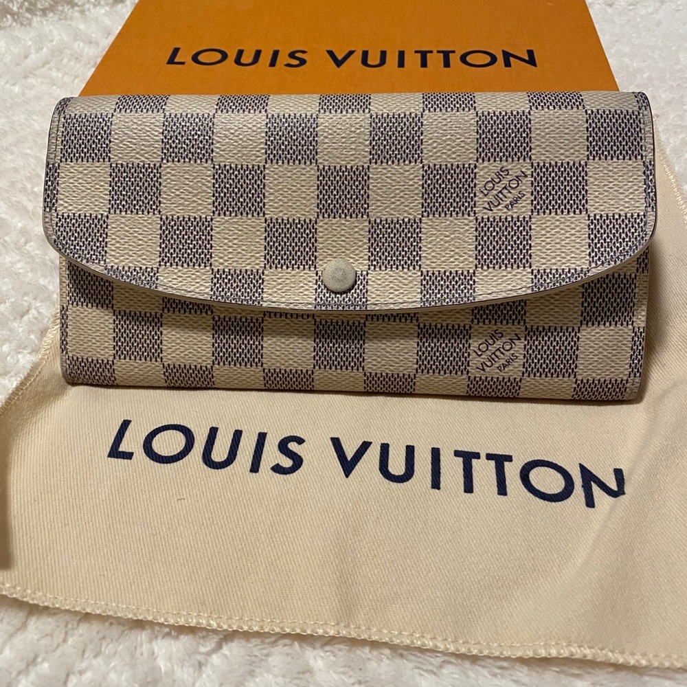Louis Vuitton Emilie Wallet in Damier Azur.